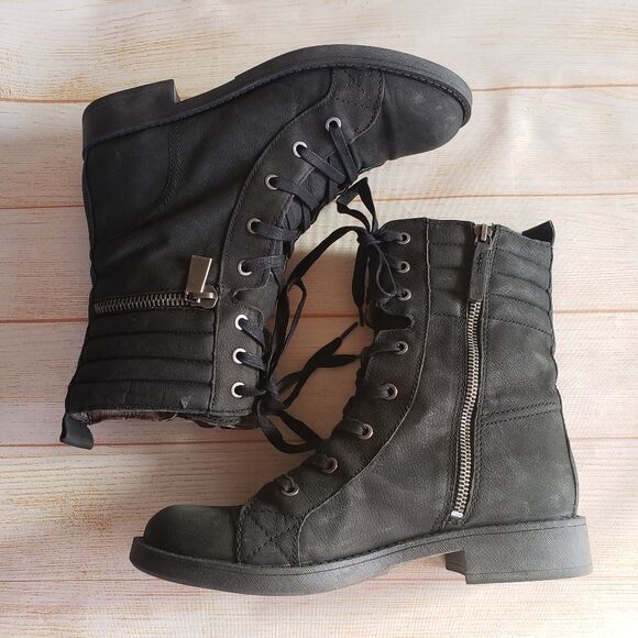 Nine West Leather Lace Up Quilted Distressed Round Toe Ankle Boots Booties 8 M - Picture 10 of 16